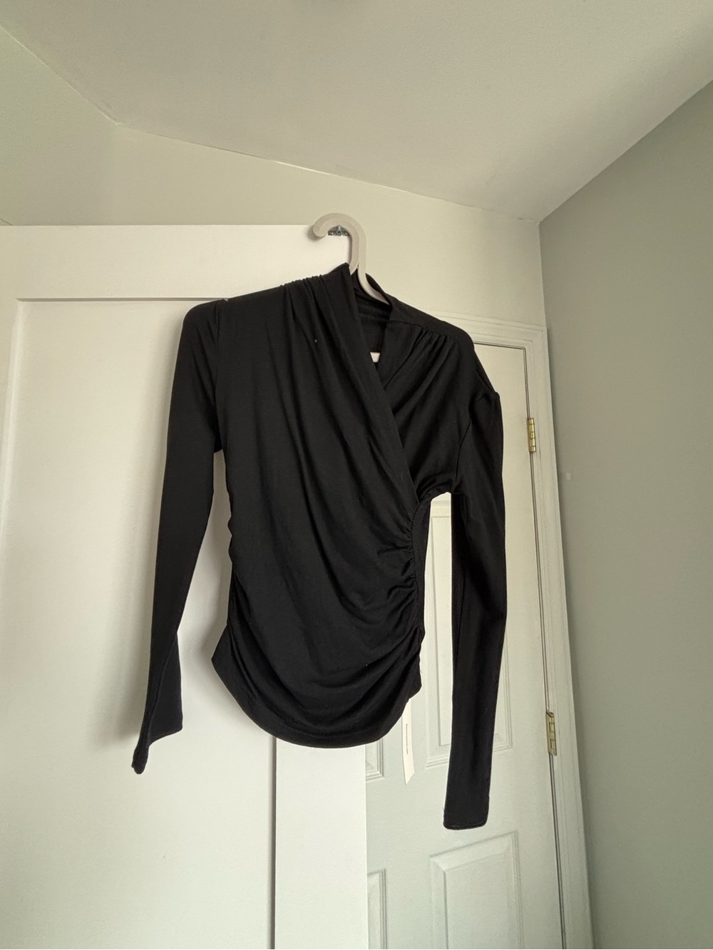 Commense Black Wrap-Style Long Sleeve Top
